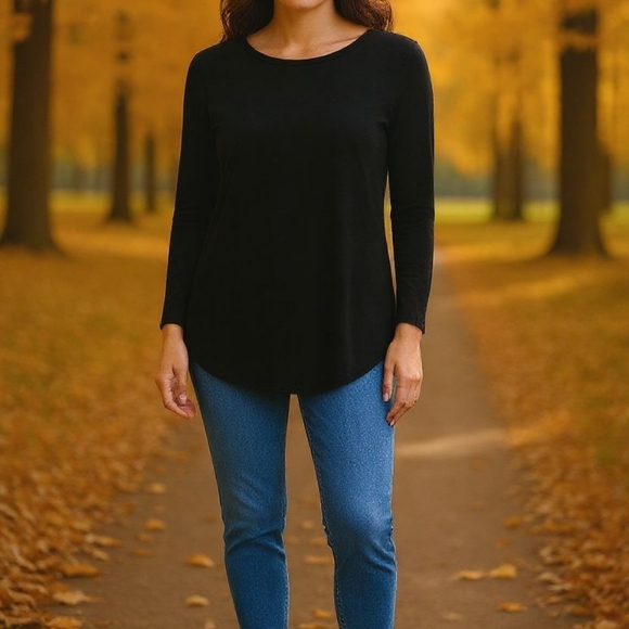 Michael Kors - Black Tunic Sweater W/ Long Sleeves Round Neck, Brand New, Size S - Picture 11 of 11